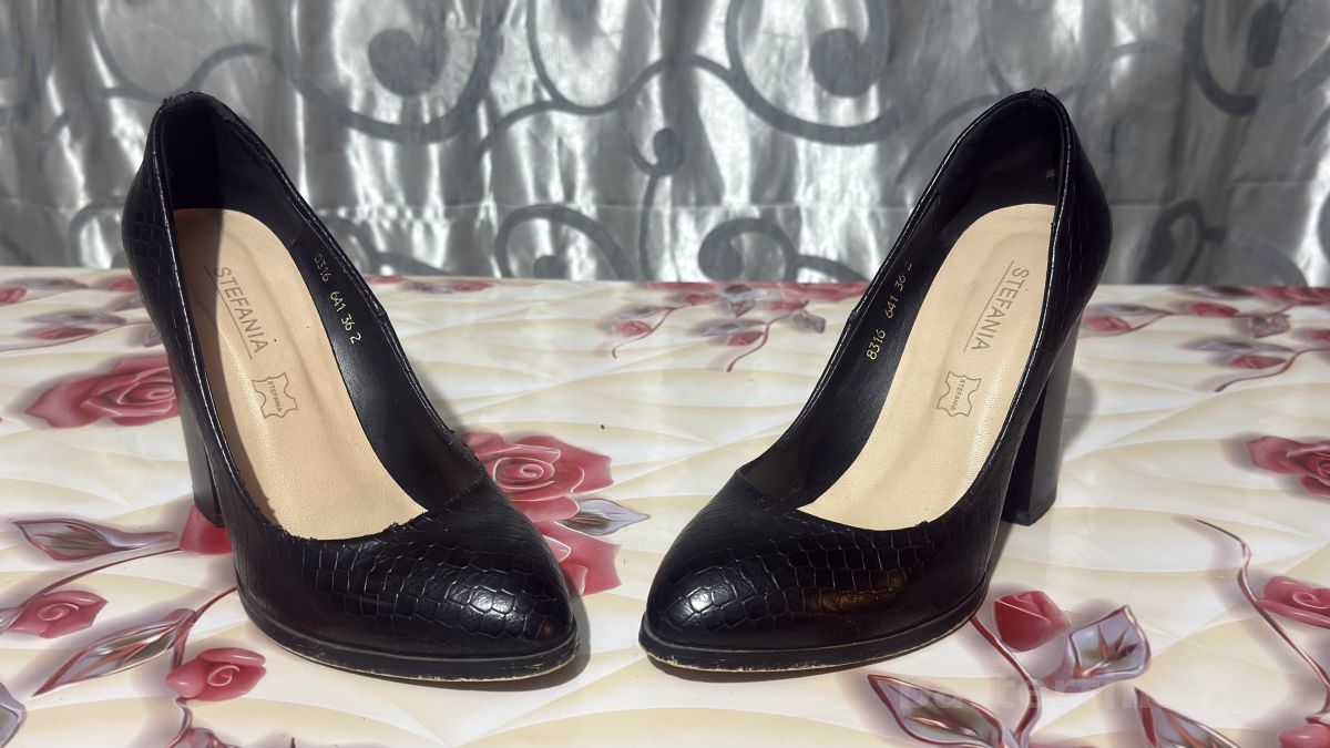 მაღალ ქუსლიანი