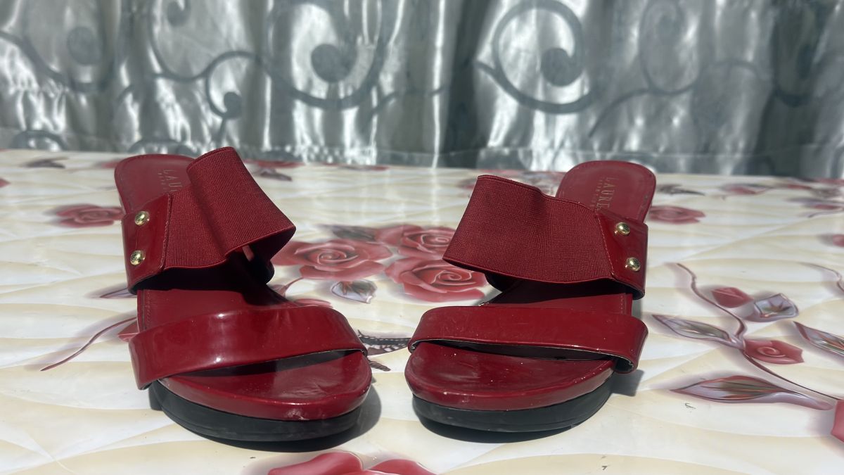 მაღალ ქუსლიანი